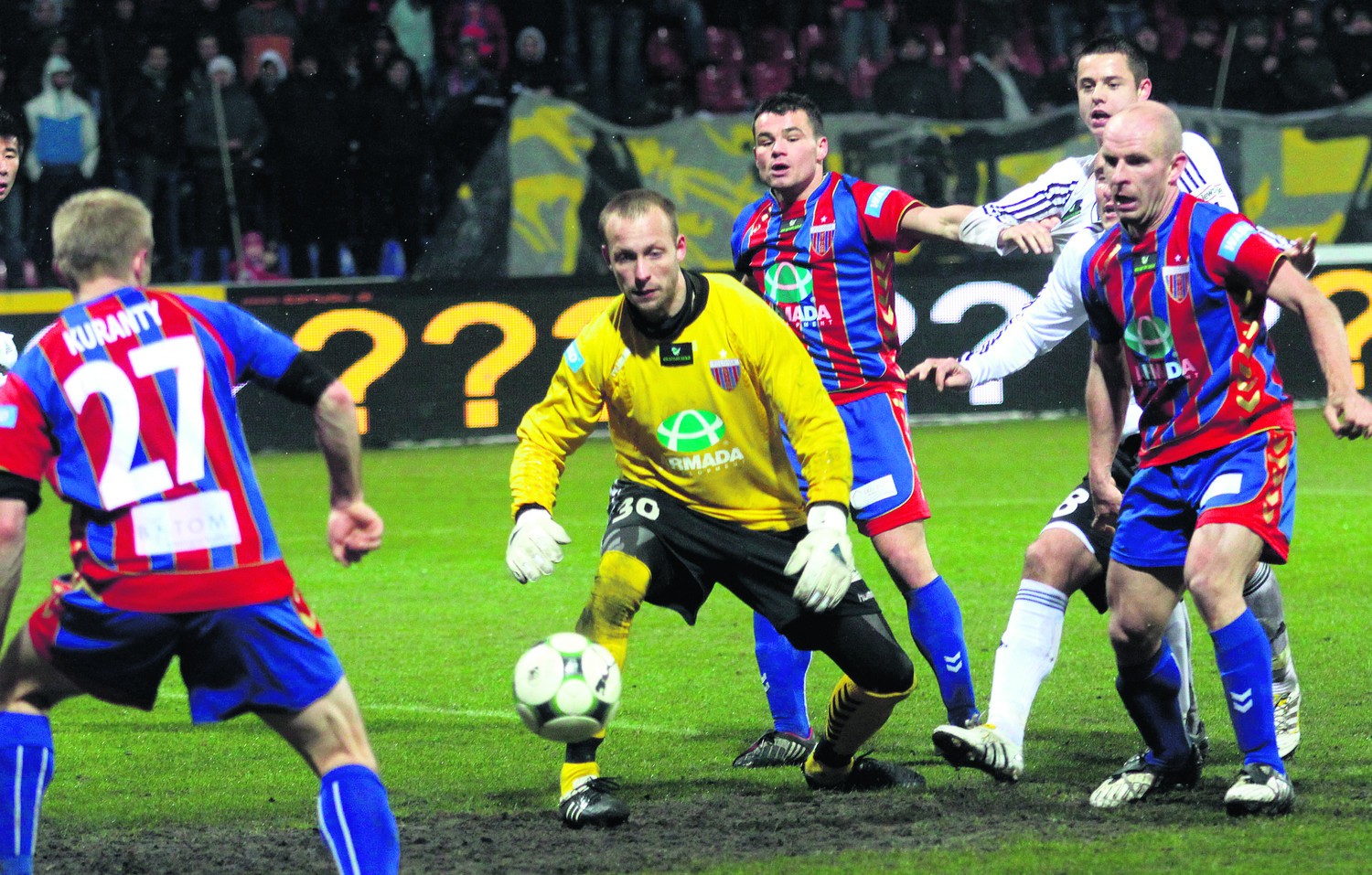 Bramkarz Szymon Gąsiński rozegrał w bytomskich barwach 12 meczów