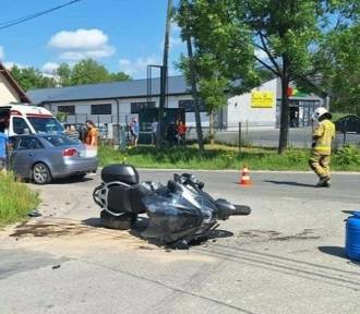 Wypadek motocyklisty i samochodu osobowego pod Krakowem. Ranny kierowca motocykla