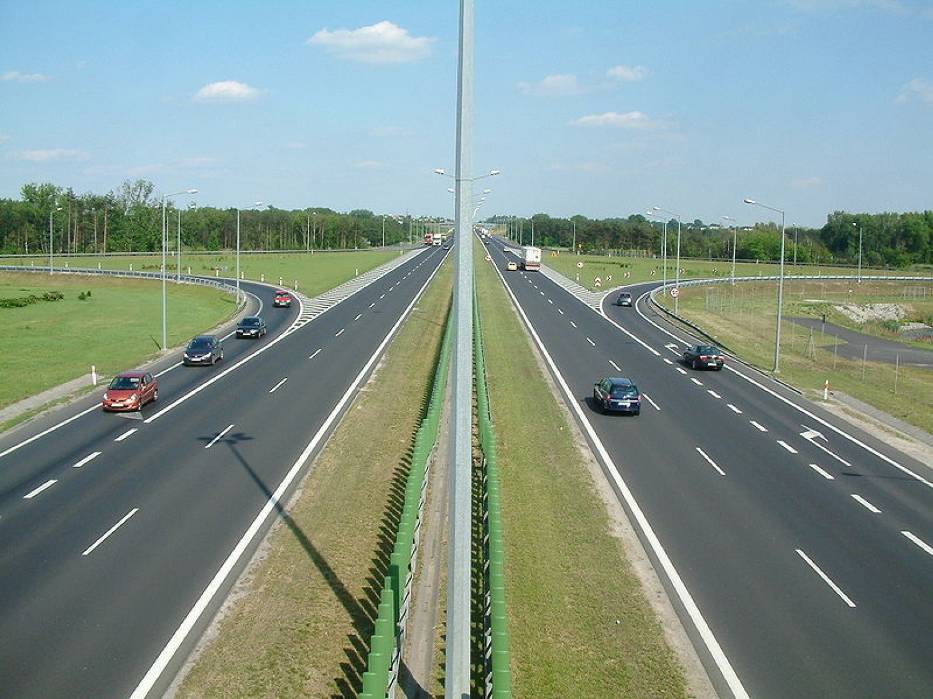 Gdyby okazało się, że GDDKiA odstąpi od kontraktu, oznaczałoby to, że prace na autostradzie A2 zostałyby wstrzymane