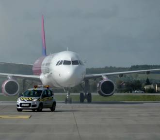 Wizz Air zmniejsza ilość dostępnych kierunków lotów. Jaka jest tego przyczyna?
