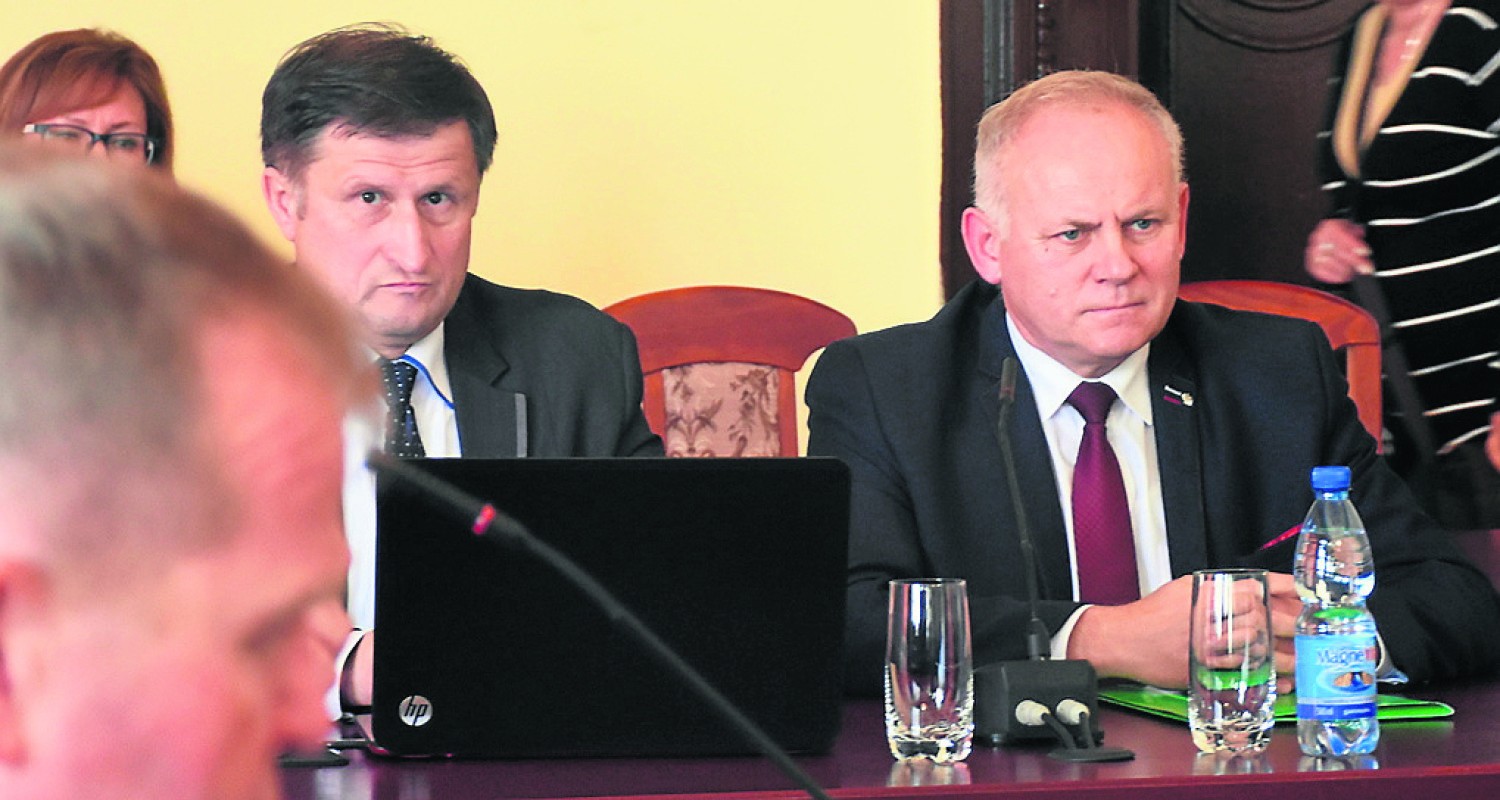 Chcemy, by władze wojewódzkie jednoznacznie określiły, w którą stronę idziemy - mówi wiceburmistrz, Paweł Chylak