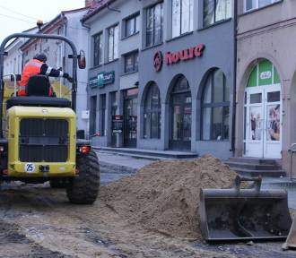 Ruszył remont ulicy Kościelnej w Staszowie. Jak idą prace? [ZDJĘCIA]
