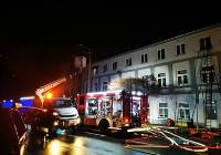 Sprawca tragicznego pożaru w Zduńskiej Woli stanie przed sądem w Sieradzu. ZDJĘCIA
