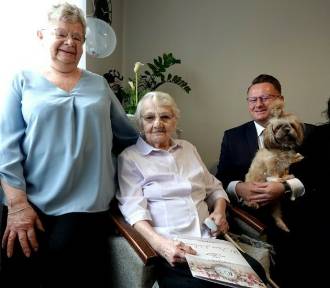 Stefania Rybotycka z Trzebini skończyła 103 lata i jest w dobrej fomie