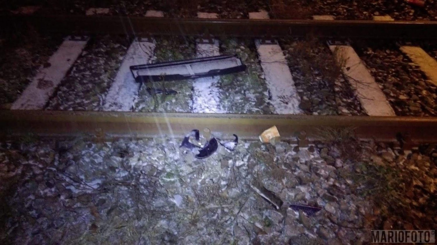 Kierujący fiatem panda na ulicy Wrocławskiej w Grodkowie wjechał na nieoznakowany przejazd kolejowy i zderzył się z szynobusem relacji Wrocław-Nysa