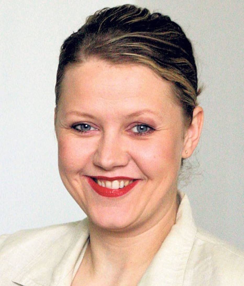 <b>Dorota Pociask</b>-Frącek, dyrektor Estrady Śląskiej - 4b9f81b9e6a8b_o,size,933x0,q,70,h,3c2796