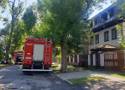 Pożar domu przy ul. Zelwerowicza w Łodzi wybuchł w sobotę 8 lipca wcześnie rano ZDJĘCIA