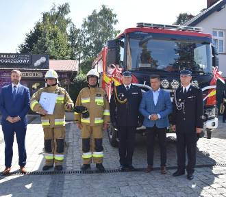 Strażacy OSP Komorowice Krakowskie mają nowy wóz bojowy. Uroczyste przekazanie