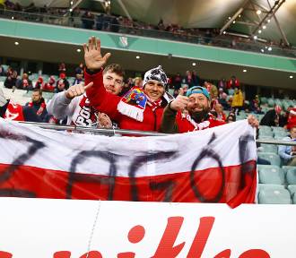 Mecz Polska-Chile w Warszawie. Tłumy kibiców przybyły na stadion Legii 