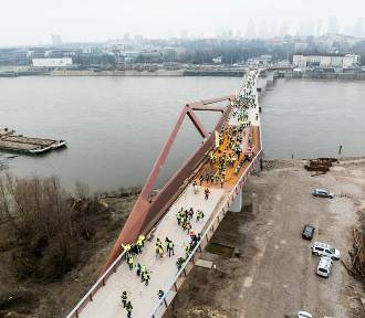 Most pieszo-rowerowy na Pragę przeszedł ważny test. Miasto ogłasza przetarg
