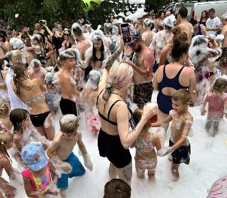 Piana Party nad Zalewem w Mietkowie! Szaleństwo i tłumy na plaży w Borzygniewie