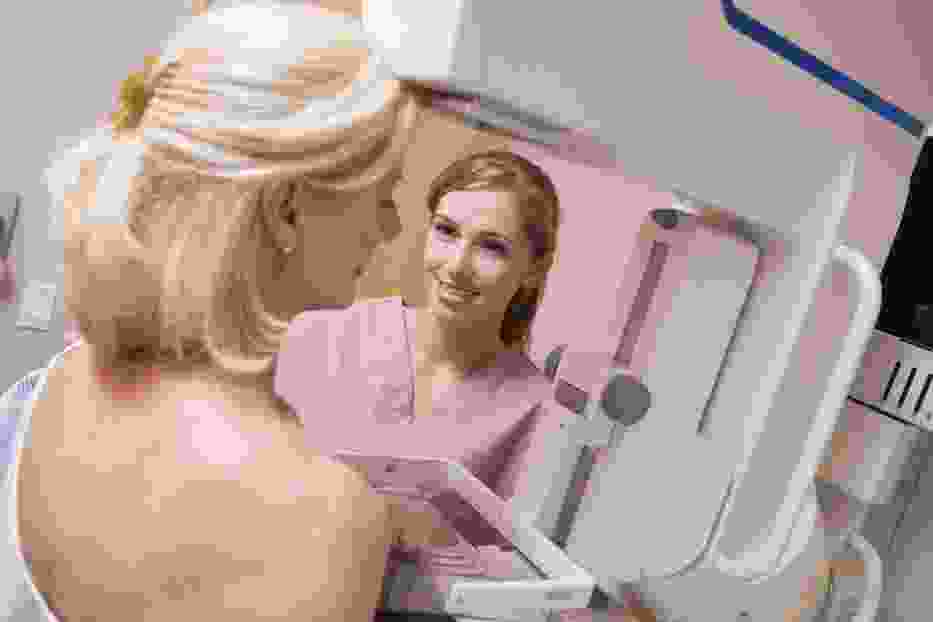 Wielkopolanki między 50, a 69 rokiem życia mogą wciąż mogą skorzystać z mammografii w ramach programu profilaktyki nowotworów współfinansowanego z  funduszy WRPO 2014-2020 