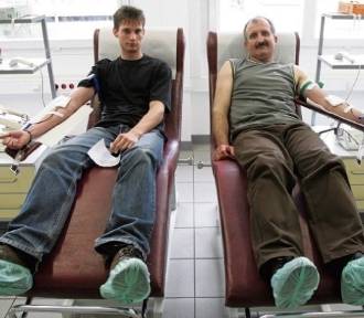 Jak oddać pierwszy raz krew? Poznaj 6 kroków, by stać się krwiodawcą!