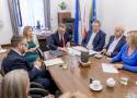 Szpital uniwersytecki z przychodnią powstaną w Wieliczce. Działkę pod budowę obiektu przekazały władze samorządowe