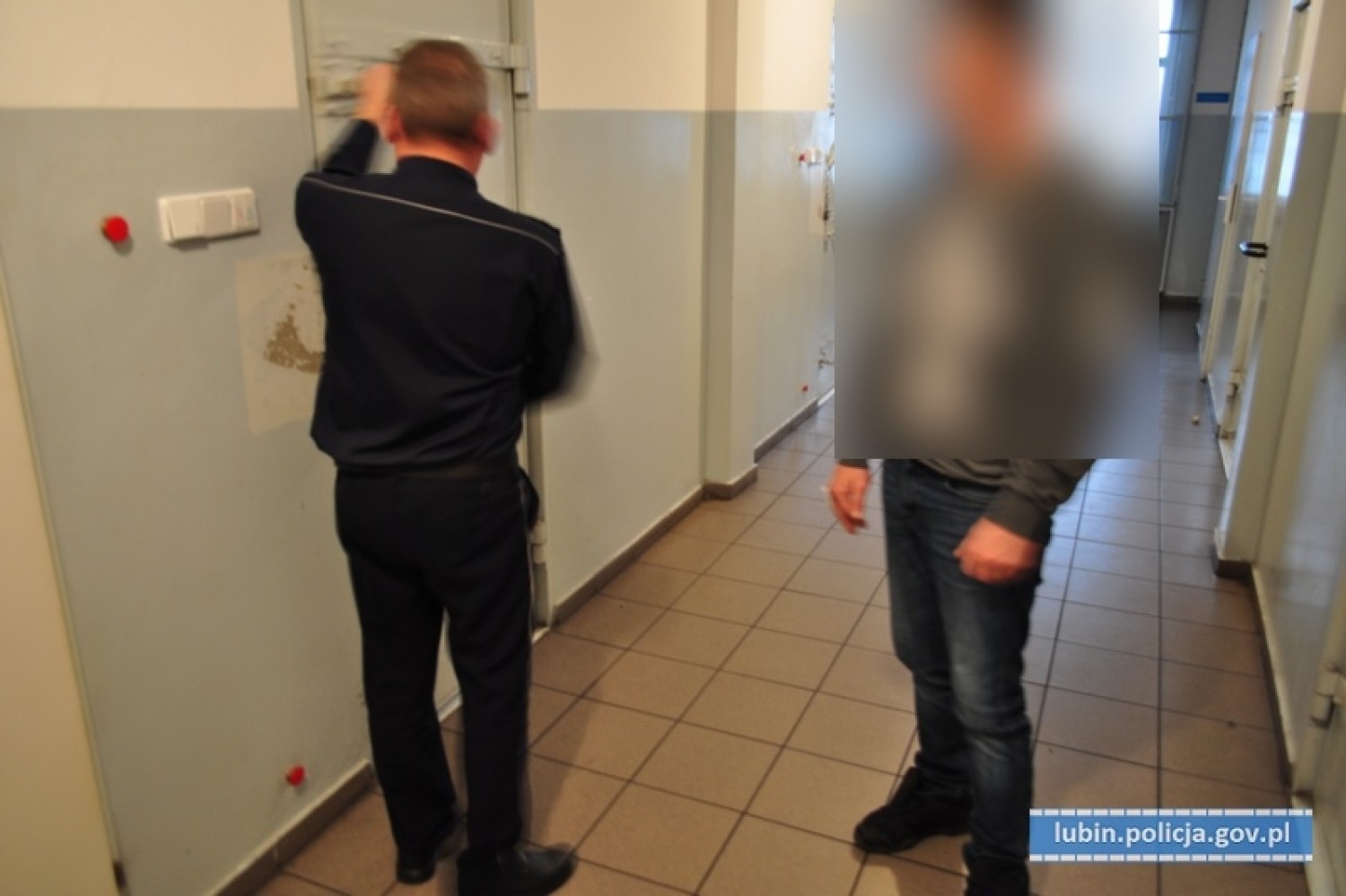 Pobili ratownika medycznego bo zwrócił im uwagę!
