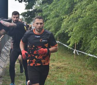 W Jastrzębiu odbył się Bieg Górnika. 1200 osób pobiegło kopalnianą hałdą. Zobaczcie!
