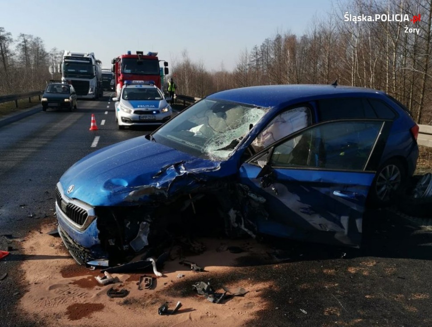 Trzy samochody zderzyły się na ulicy Nad Rudą w Żorach