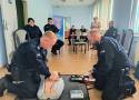 W Wolbromiu policjanci przeszli szkolenie z zakresu udzielania pierwszej pomocy. Wcześniej zakupiono sprzęt do ratowania życia