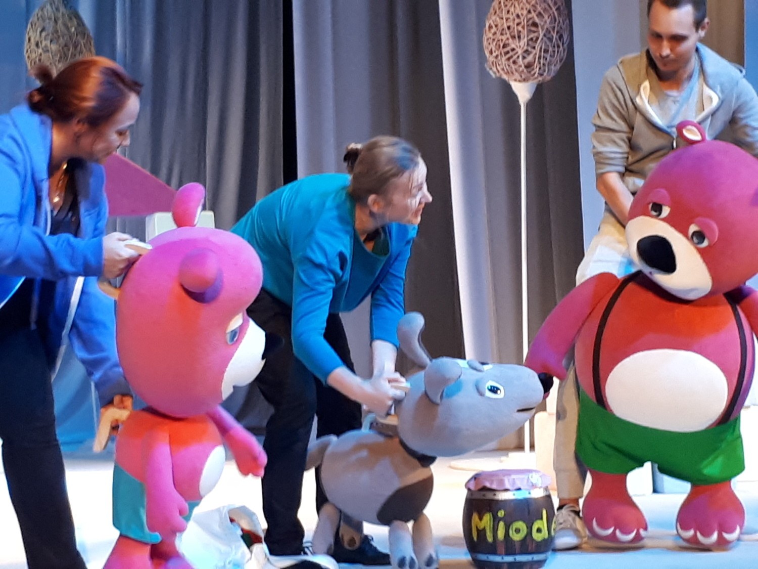 Będziński teatr zaprasza na dwa spektakle Zobacz kolejne zdjęcia/plansze. Przesuwaj zdjęcia w prawo - naciśnij strzałkę lub przycisk NASTĘPNE