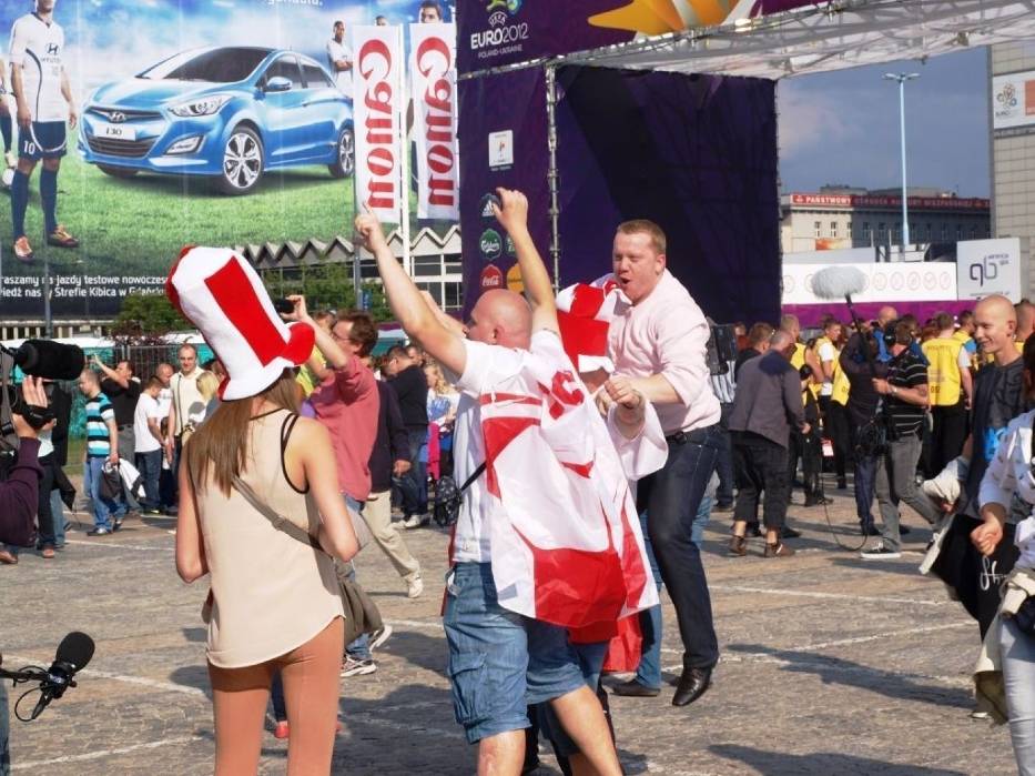 Mecz Polski z Grecją na Stadionie Narodowym w Warszawie z punktu widzenia policji przebiegał bardzo spokojnie