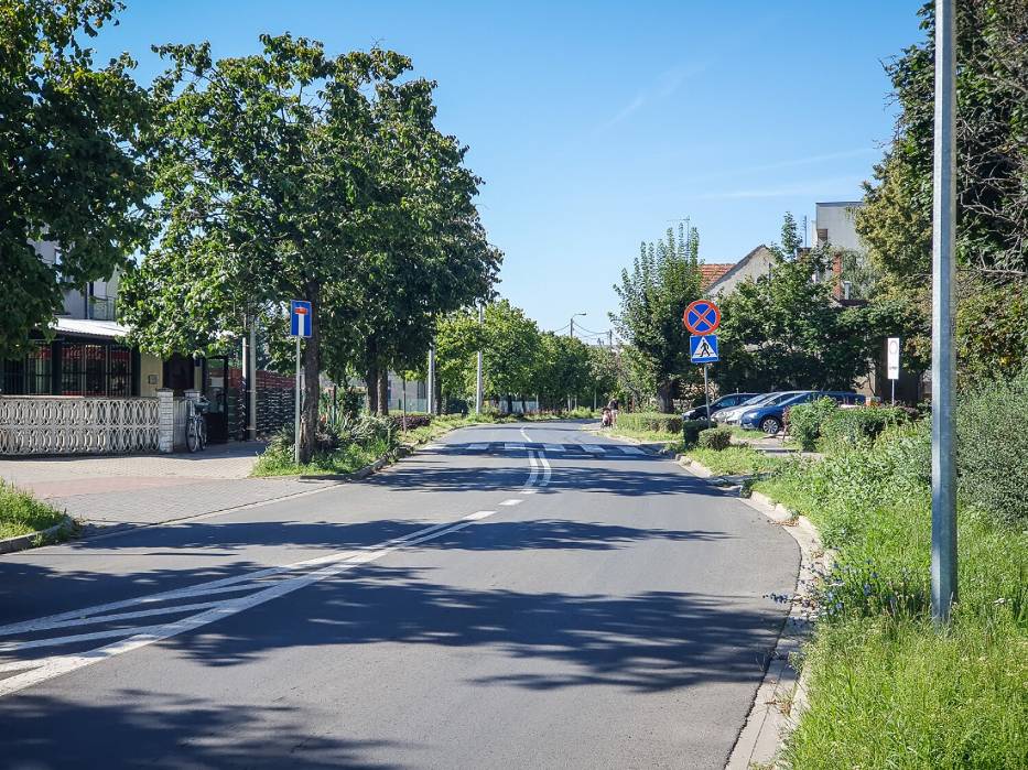 Ulica Dożynkowa w Lesznie. Na tym odcinku ma być prowadzony remont