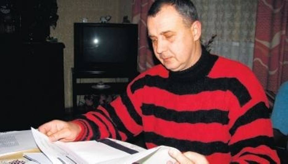 Ryszard Gryzik przez oszustkę jest zadłużony po uszy, stracił pracę
