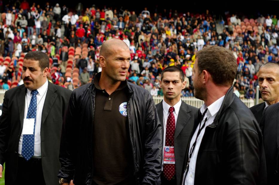 Po środku Zinedine Zidane