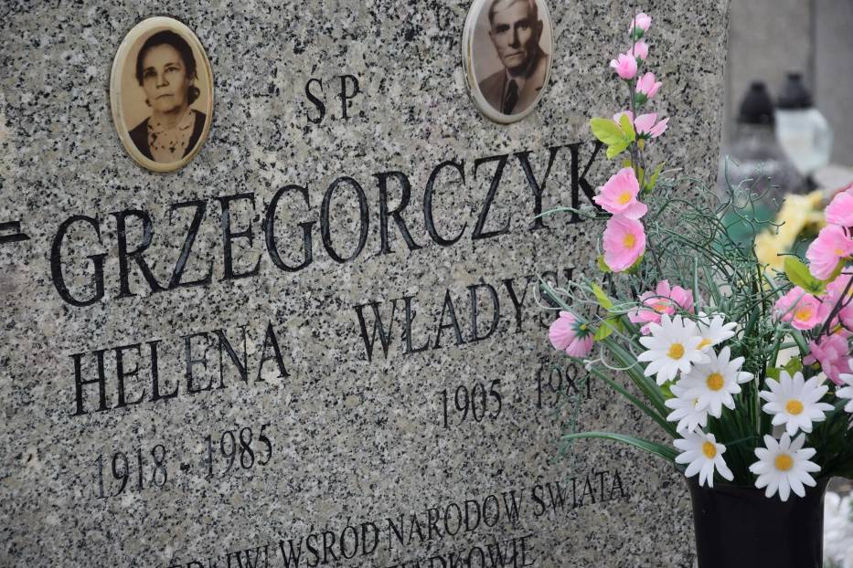 6-miesięczna dziewczynka cudem ocalona z zagłady. Ulmowie, Grzegorczykowie i inni Polacy pomagali Żydom. Sprawiedliwi z Nowej Rudy