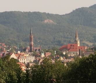 Wałbrzych ma 94 tysiące mieszkańców. Które dzielnice zmniejszają się najszybciej?
