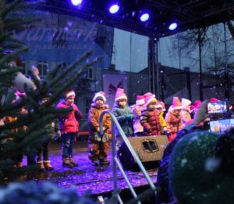 Jarmark Bożonarodzeniowy w Ostrorogu otwiera sezon świąteczny! Zobacz zdjęcia