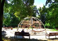 Nowa atrakcja w parku Grunwaldzkim w Gliwicach - urządzenie linowe dla dzieci