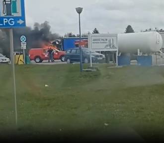 Pożar TIRa na stacji paliw w Starogardzie Gdańskim ZDJĘCIA 
