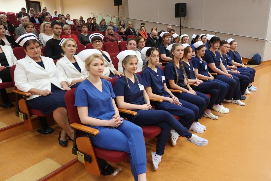 ANS Wałbrzych Czepkowanie 2024: Oto 31 nowych studentów pielęgniarstwa! W Wałbrzychu będzie można zdobyć tytuł magistra! Zdjęcia