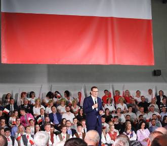 Premier Mateusz Morawiecki na spotkaniu w Rutkach-Kossakach