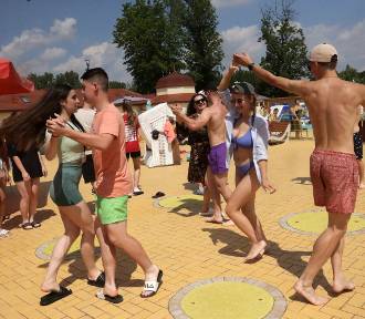 Legnica: „Świat pod Kyczerą” zawitał na letnich basenach, zobaczcie zdjęcia 