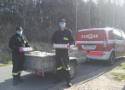 Zmieniamy Wielkopolskę: Strażacy z Gminy Brzeziny rozwozili paczki żywnościowe potrzebującym
