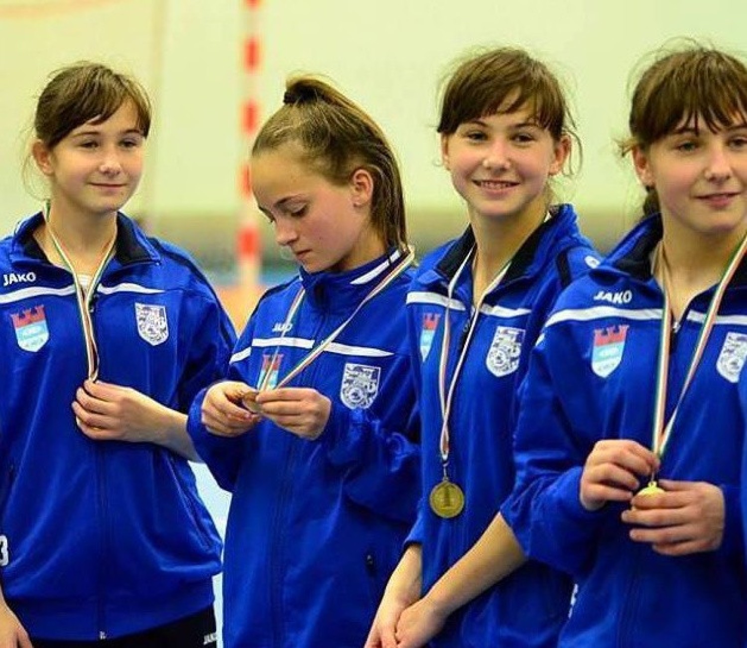 Trojaczki z Bielawy Zuzanna, Teresa i Martyna Kruk mają smykałkę do piłki nożnej