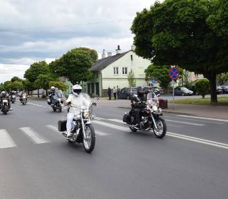 Parada motocykli 2022 w Zduńskiej Woli. Piknik motocyklowy ZDJĘCIA I FILM
