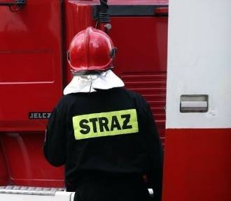 Akcja straży pożarnej przy Chełmońskiego. Mieszkańcy wyczuli woń gazu