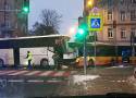 Wypadek w Warszawie. Zderzenie dwóch autobusów na Pradze-Północ. Kierowcy pojazdów trafili do szpitala