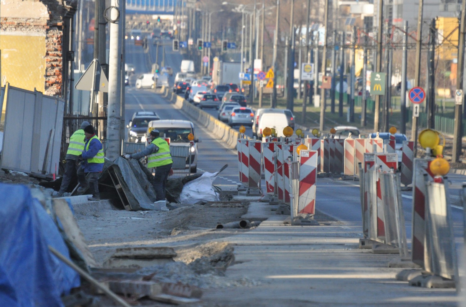 Na przebudowywanej ul