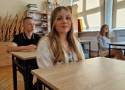 Egzamin ósmoklasisty w Szkole Podstawowej nr 16 w Piotrkowie. Uczniowie zdawali język angielski. ZDJĘCIA