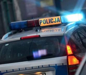 Pirat drogowy na ulicach Radomska. Policyjny pościg za kierowcą mercedesa