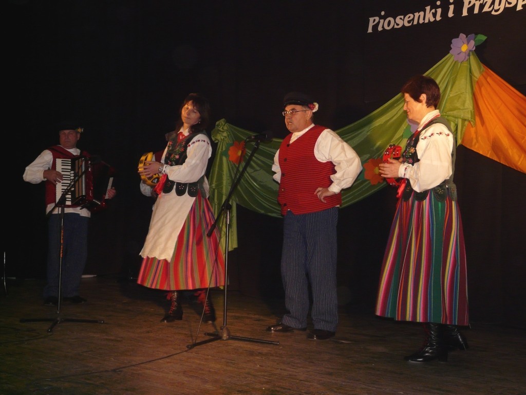 Solistą w zespole Kraszewianki z Kraszewic jest Stanisław Ziółkowski