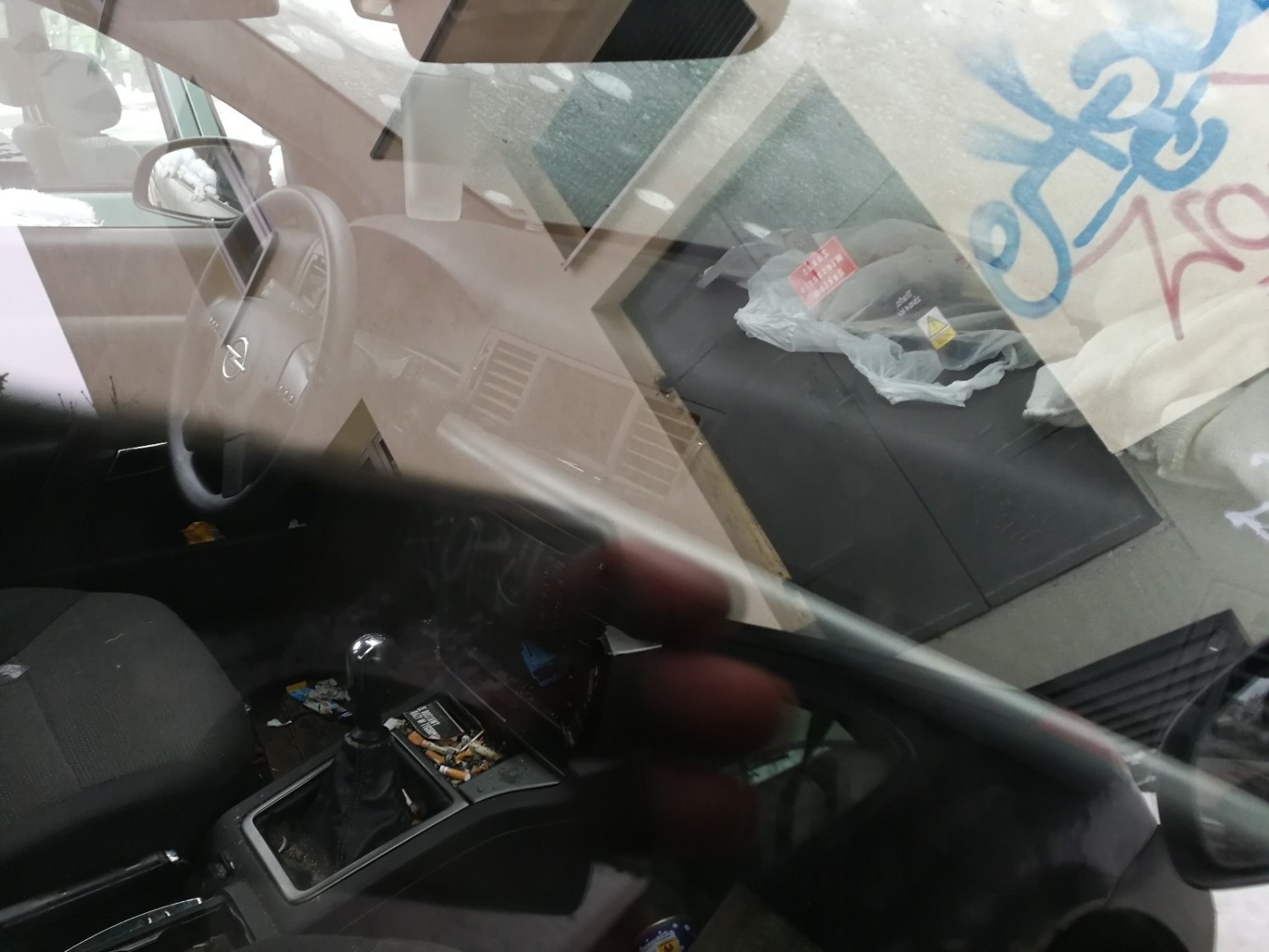 Wraki w Toruniu. To one straszą na ulicach i zajmują miejsca na parkingu. Mamy zdjęcia!