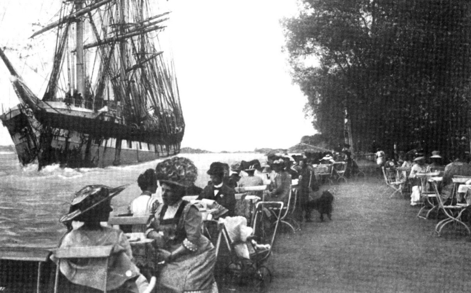 Letnia restauracja "Oder" przy golęcińskim nabrzeżu