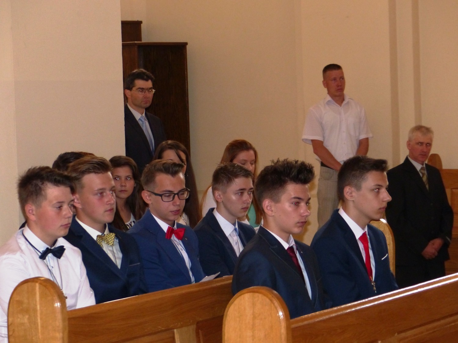 Nuncjusz apostolski udzielił bierzmowania w stoleckiej parafii