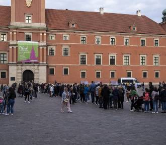 Noc Muzeów powróciła do Warszawy. Przed instytucjami ustawiły się gigantyczne kolejki
