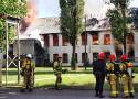 Ogromny pożar strawił halę magazynową przy Reymonta w Zgorzelcu. Trwa akcja dogaszania fabryki TeWaPol  (ZDJĘCIA)