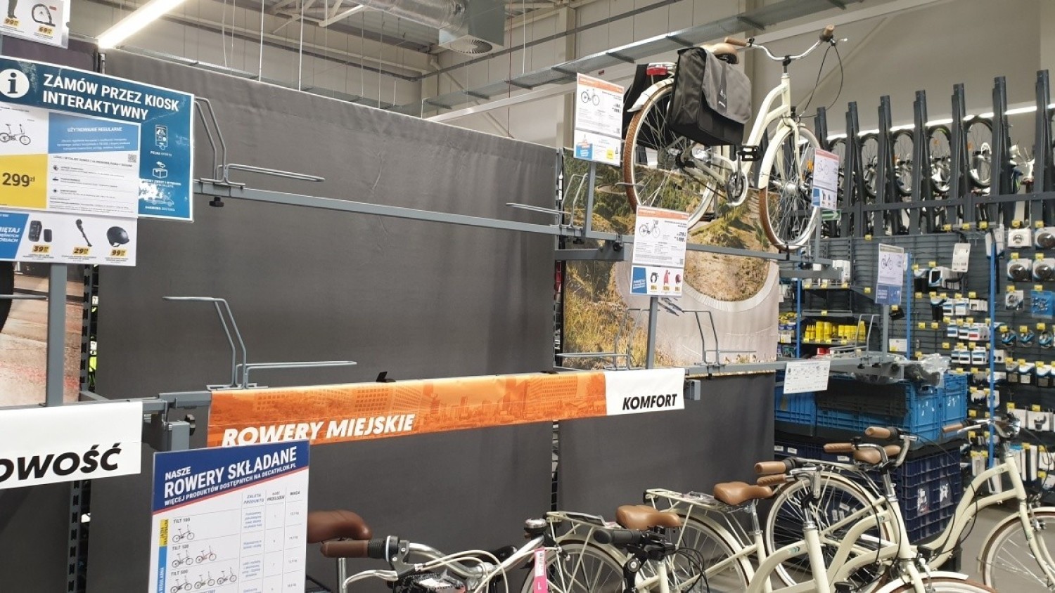 Na półkach sportowych marketów widać już rowerowe braki